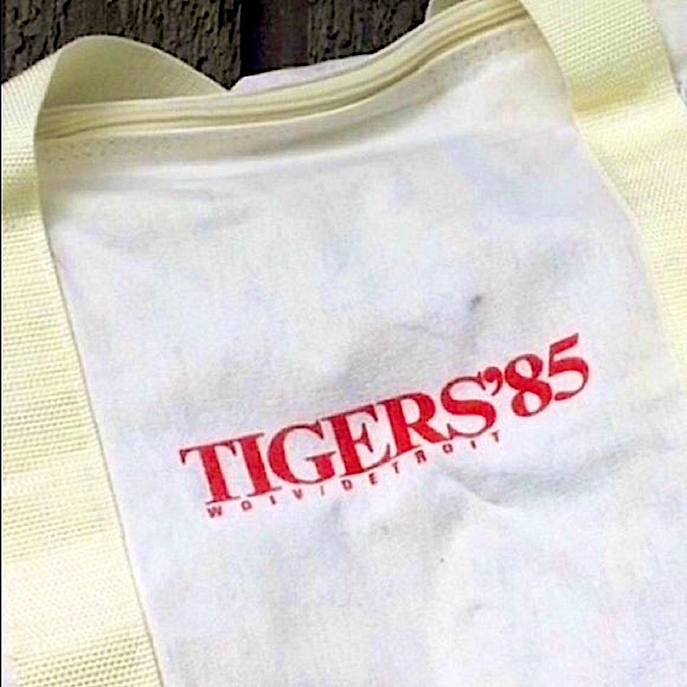 Bag DETROIT TIGERS 1985 WORLD SERIES Rare Vintage Duffel Collectible White Red